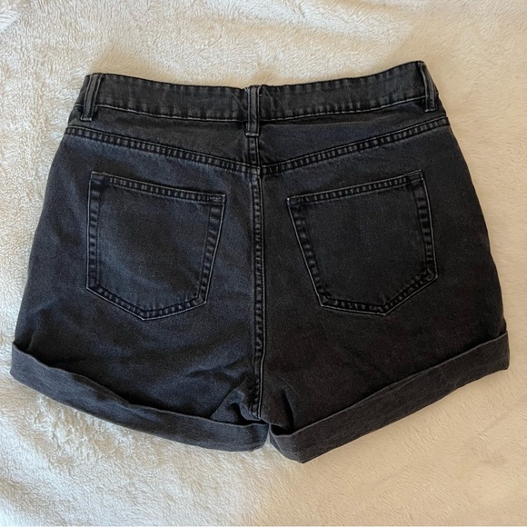 Bluenotes Black Denim Rolled Shorts (NWOT) - Picture 3 of 5